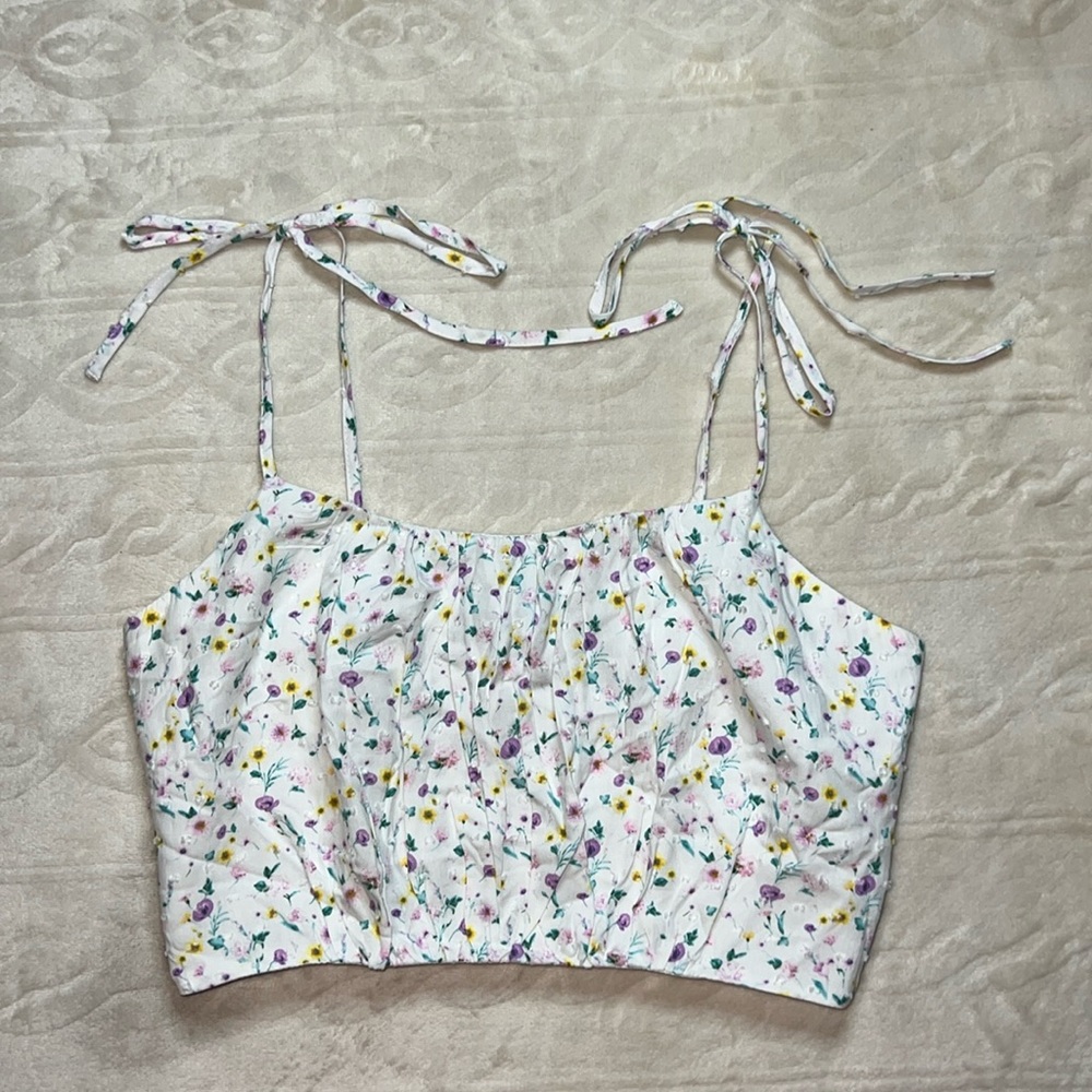 Forever 21 cropped floral tank